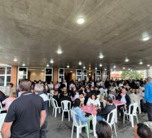 No domingo, 14 de junho, após celebrarmos a Santa Missa com o Apostolado da Oração da Diocese, tivemos uma animada mini quermesse, co (1)
